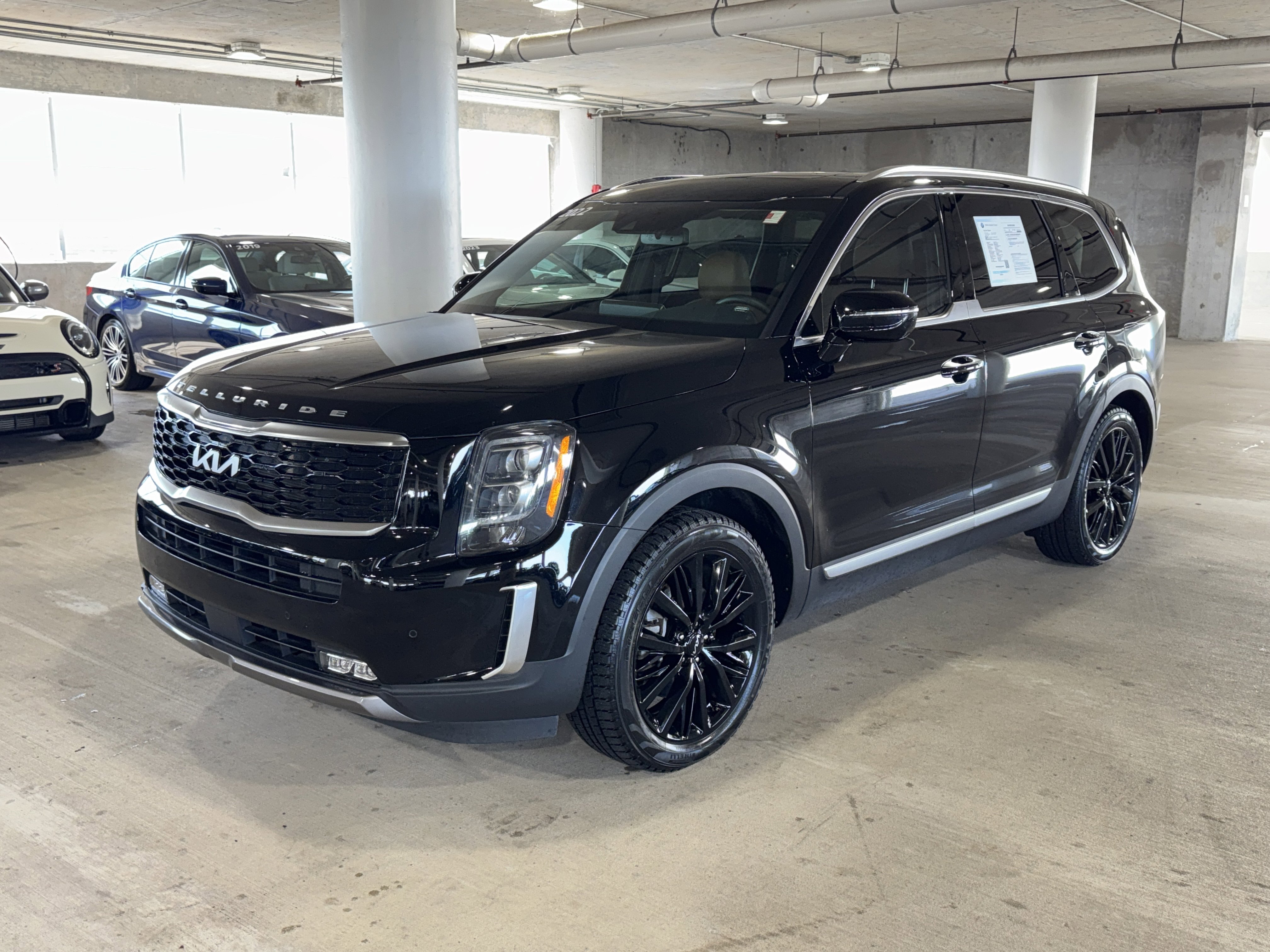 Used 2022 Kia Telluride SX w/ Towing Package image 4