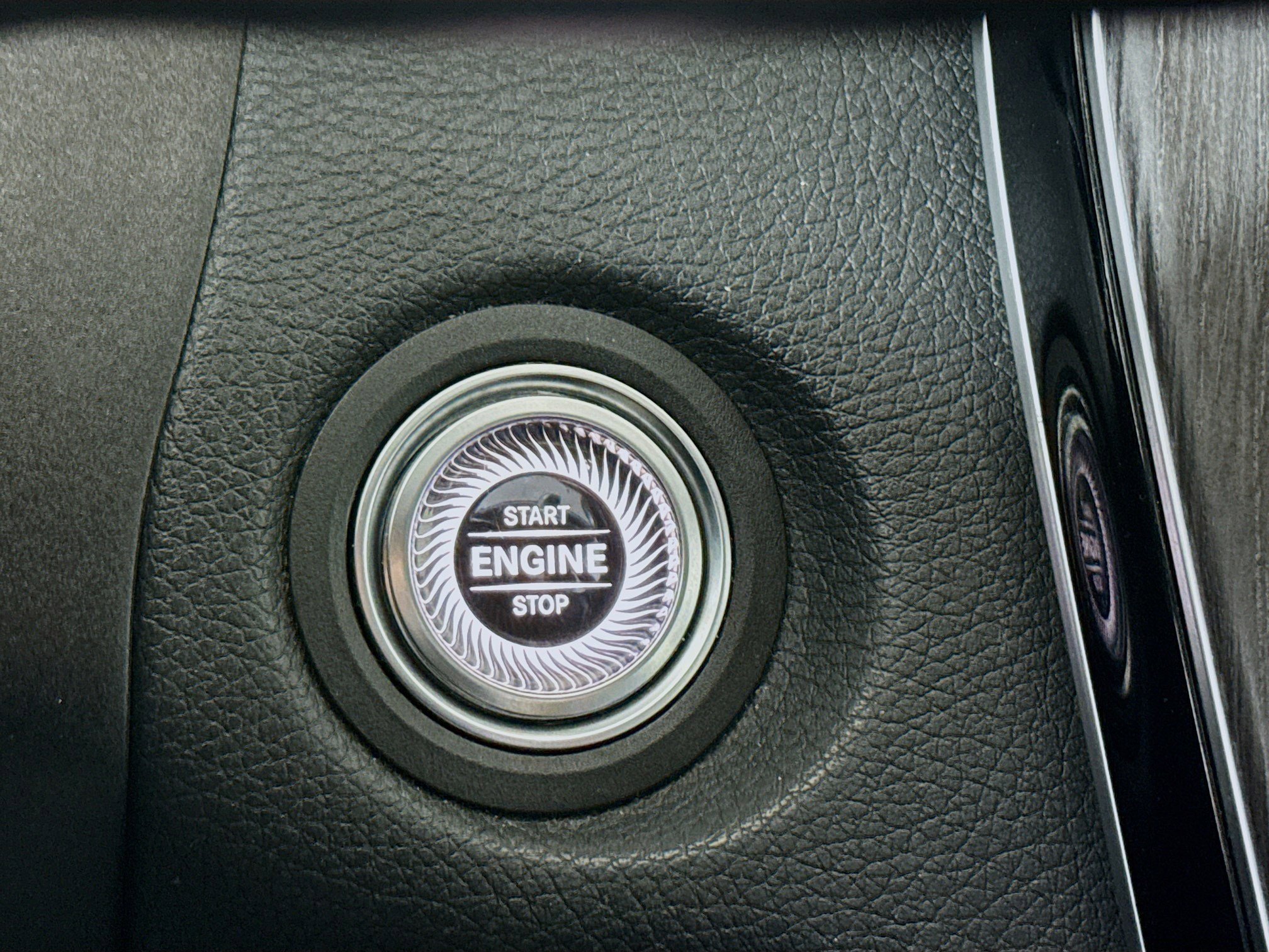 Used 2020 Mercedes-Benz C 300 Sedan image 21