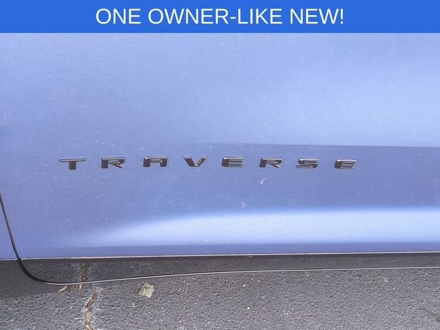 Used 2025 Chevrolet Traverse RS image 43