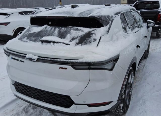 Used 2025 Chevrolet Equinox EV RS w/ Convenience Package II image 9