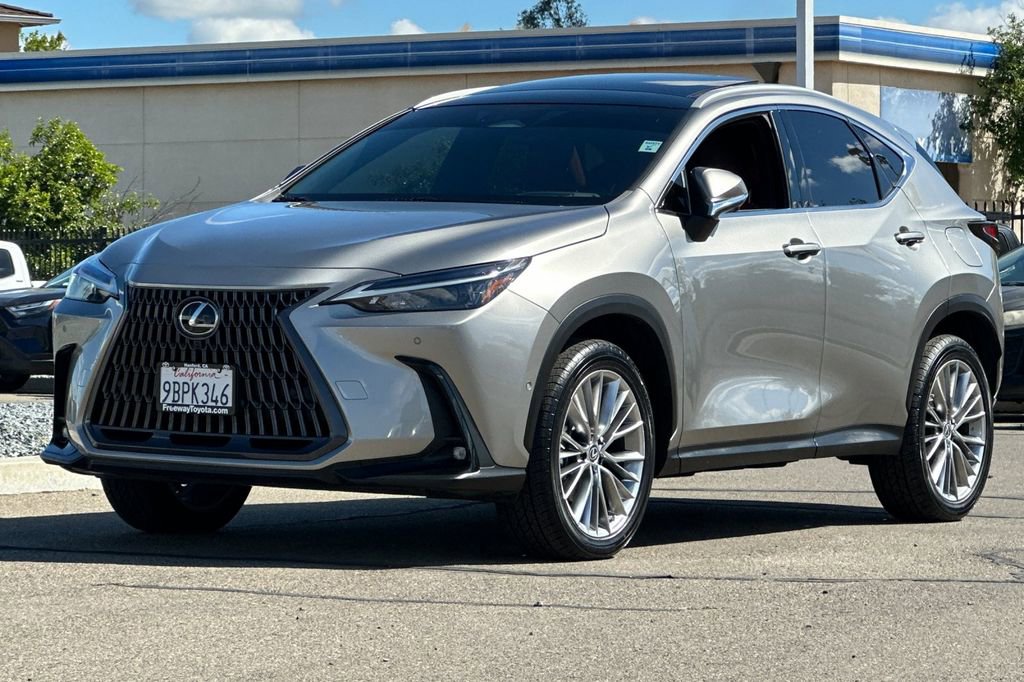 Used 2022 Lexus NX 350h AWD w/ Vision Package image 10