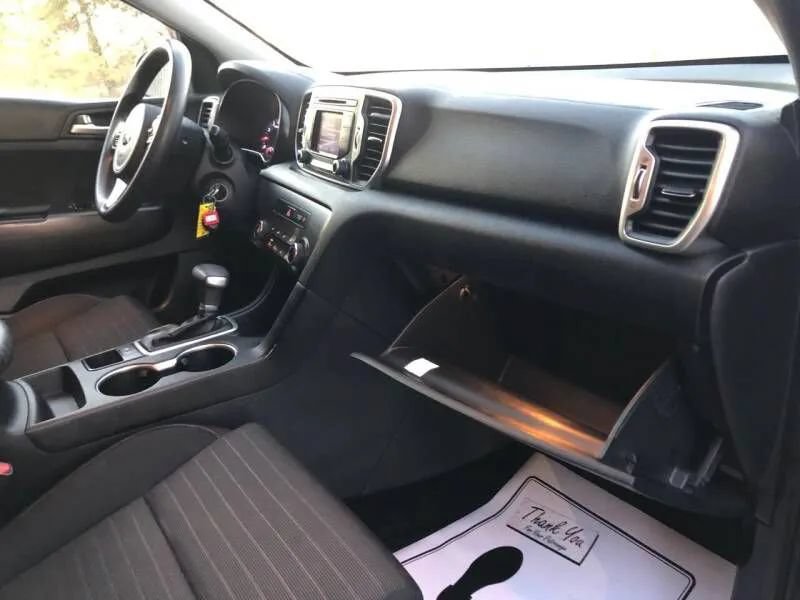 Used 2018 Kia Sportage LX FWD image 16