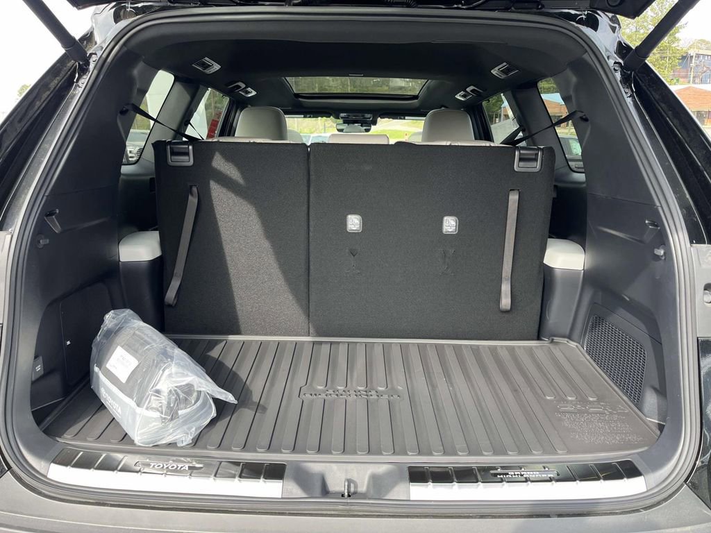 New 2026 Toyota Grand Highlander AWD Hybrid image 7