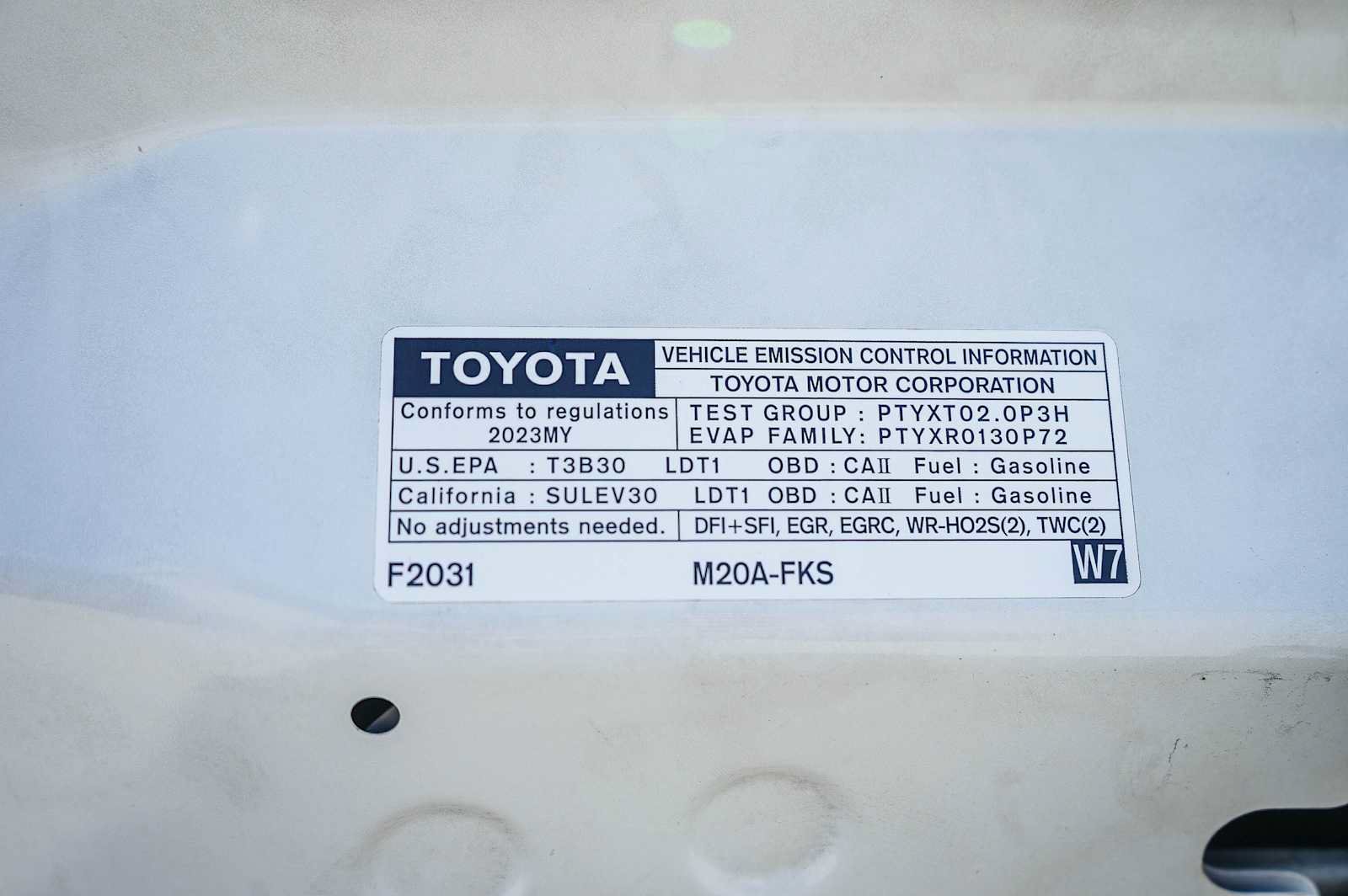 Used 2023 Toyota Corolla Cross XLE w/ Convenience Package FWD image 29