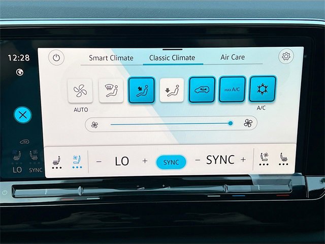 New 2024 Volkswagen Atlas Cross Sport SE image 15