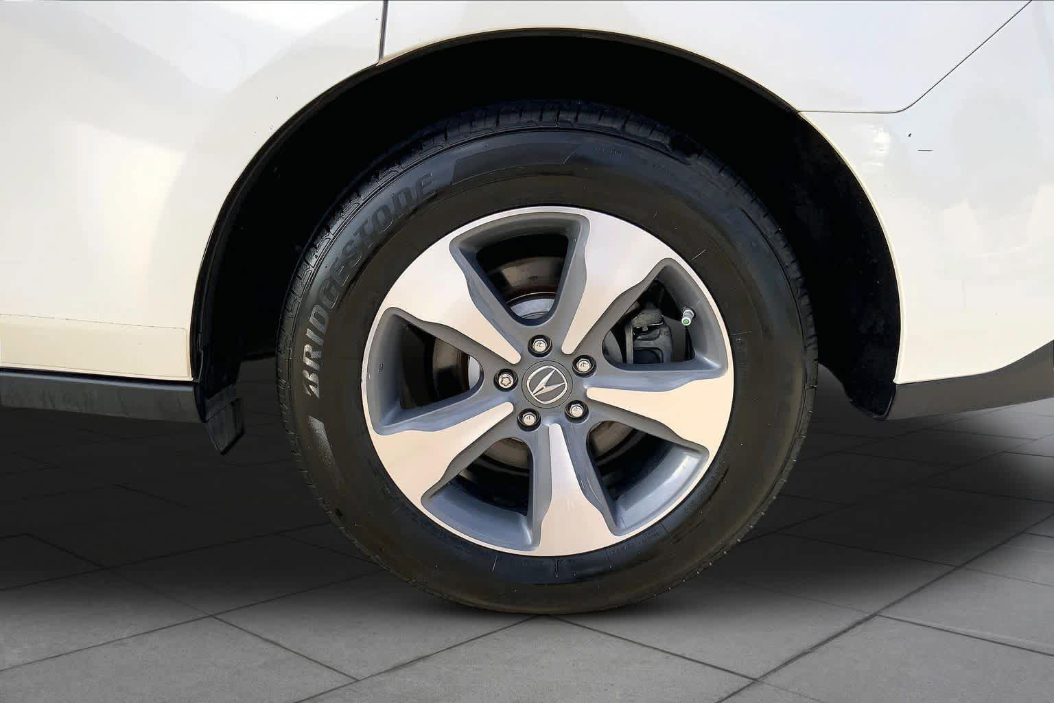 Used 2016 Acura MDX FWD image 11
