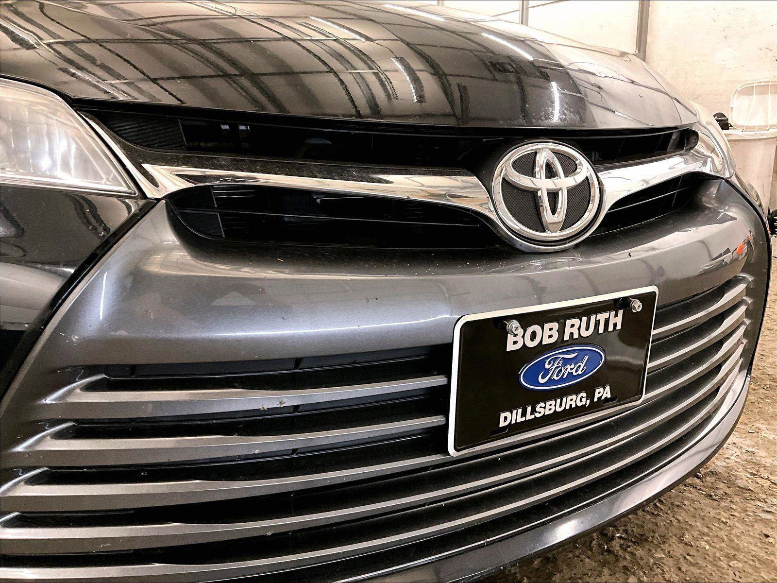 Used 2016 Toyota Camry LE FWD image 29