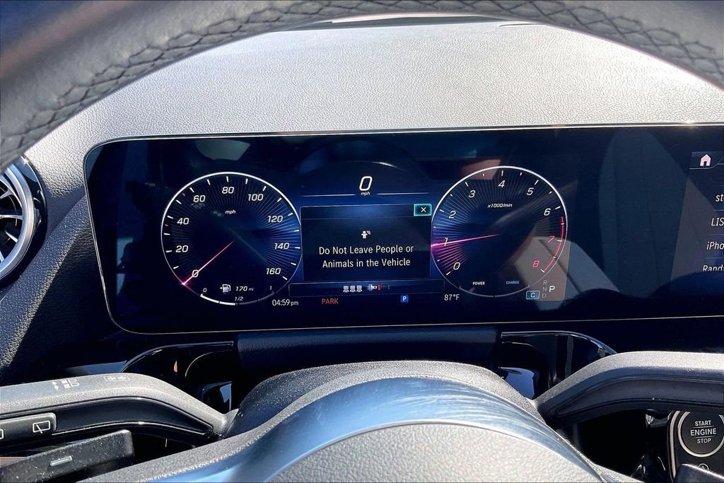 Used 2025 Mercedes-Benz GLA 250 image 29
