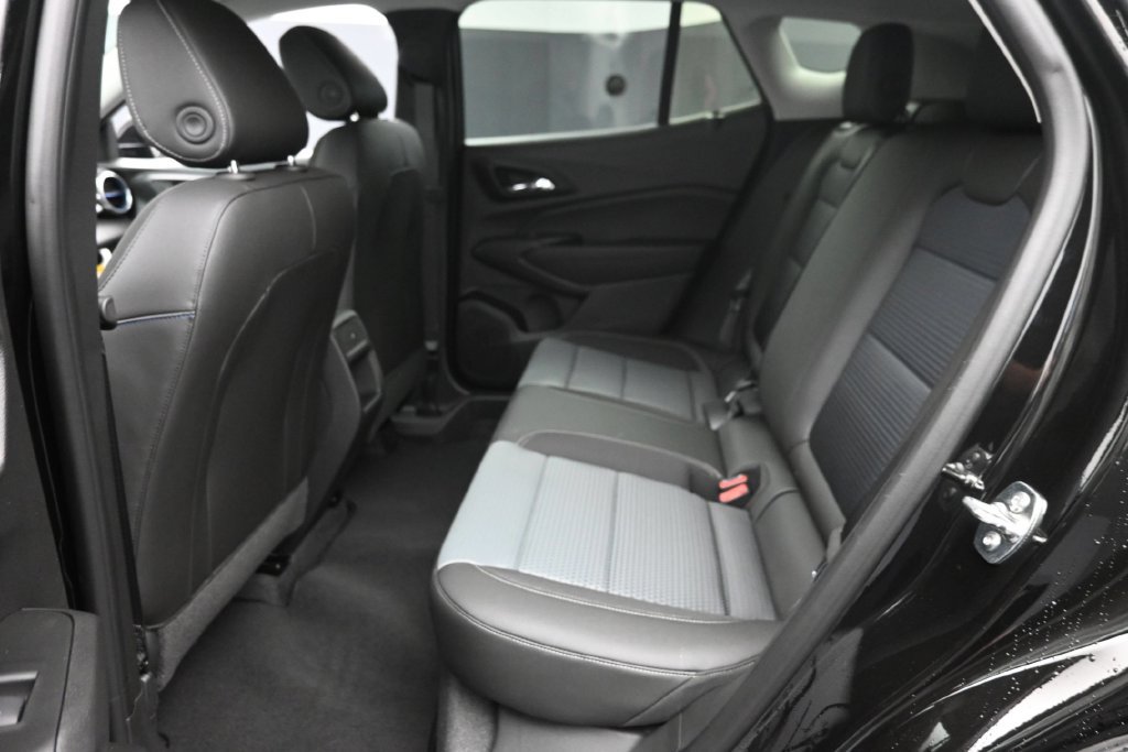 New 2026 Chevrolet Trax LT w/ Driver Confidence Package FWD image 12