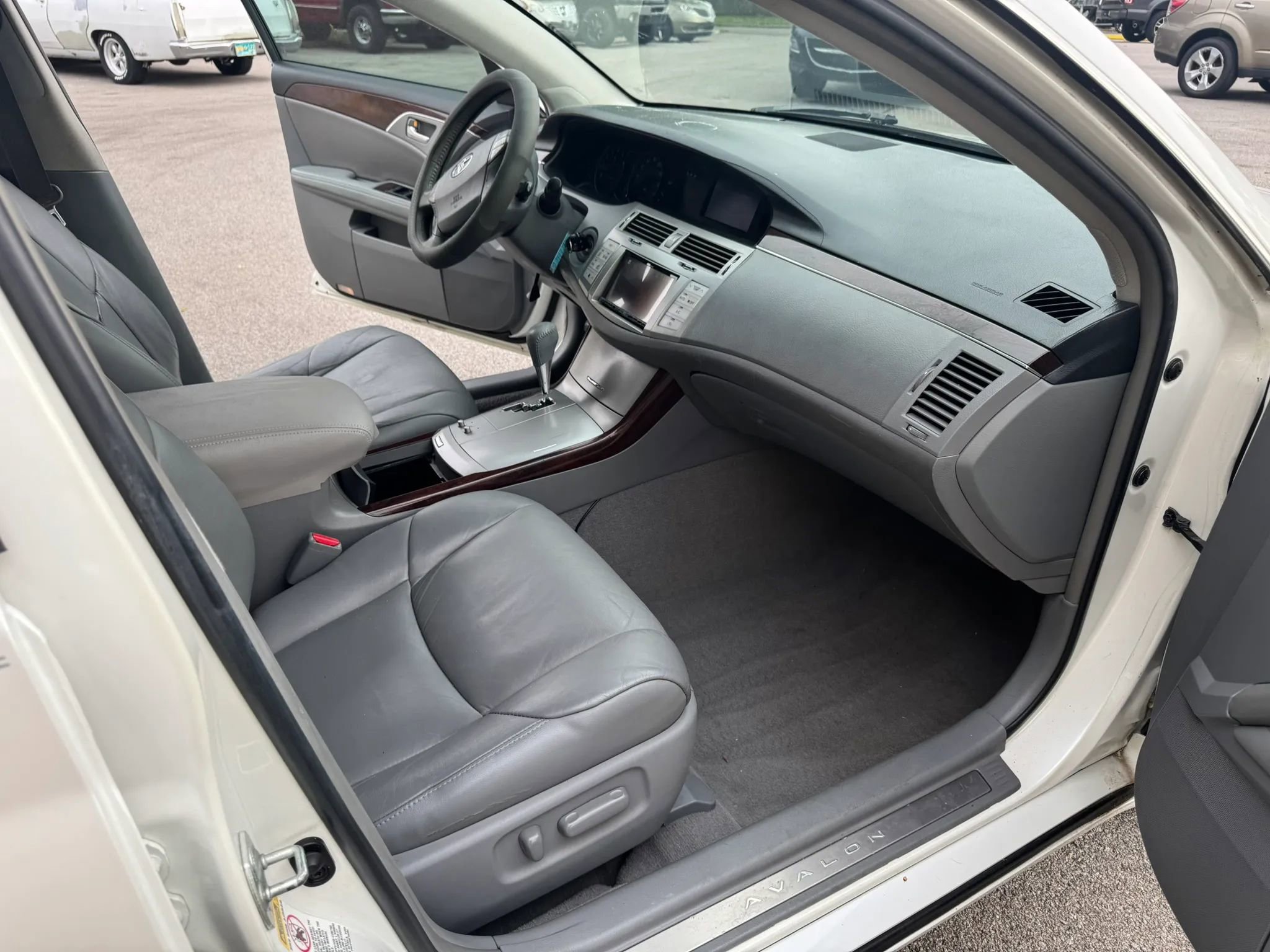 Used 2008 Toyota Avalon XL FWD image 23