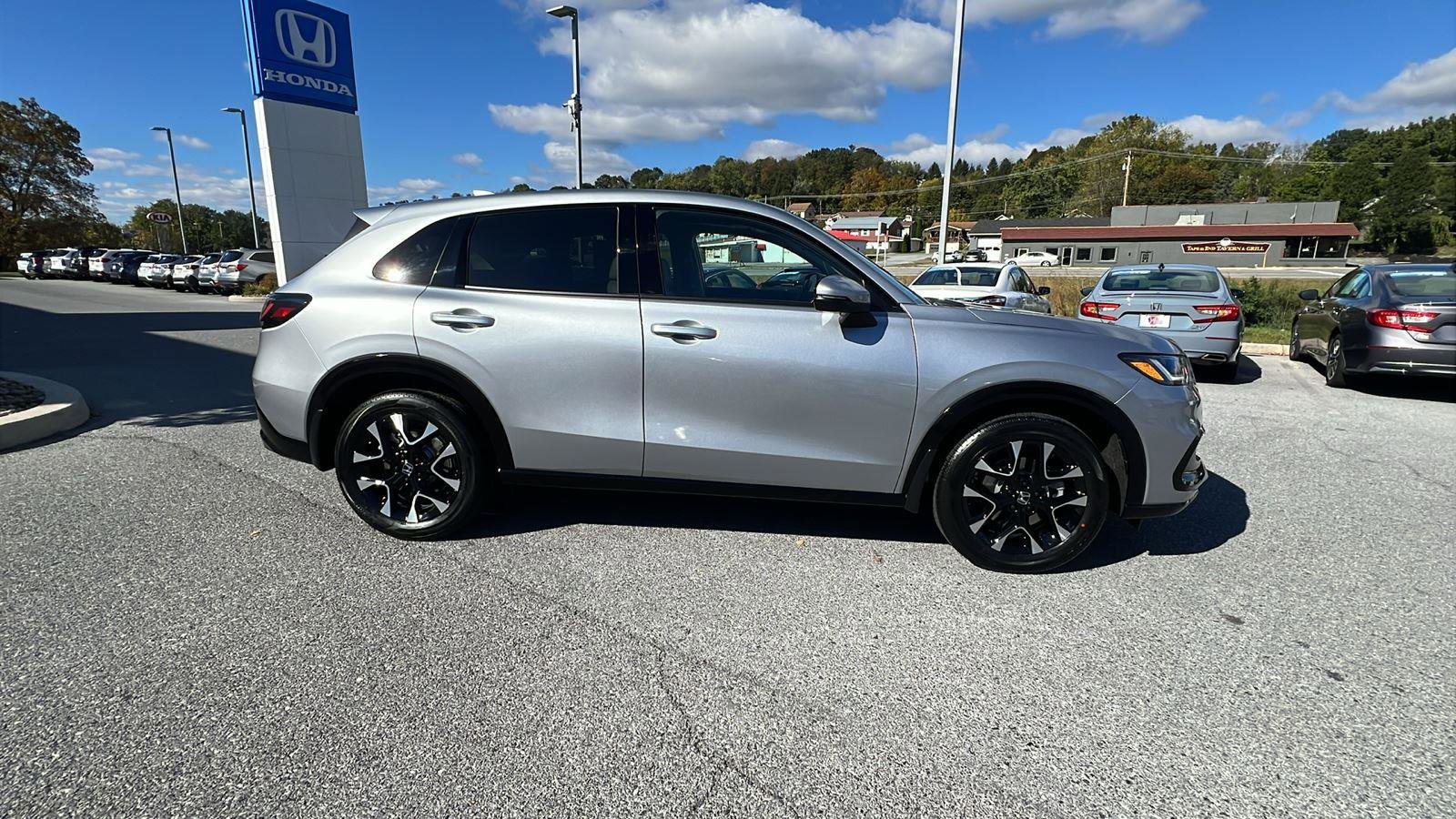 New 2026 Honda HR-V EX-L image 3