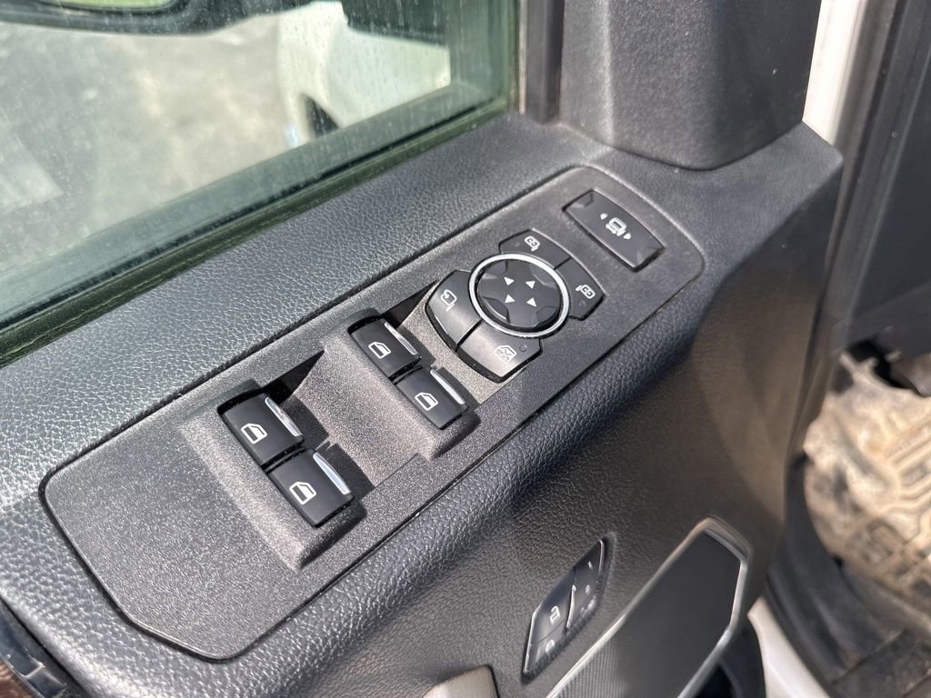 Used 2017 Ford F250 Lariat w/ Lariat Ultimate Package image 17