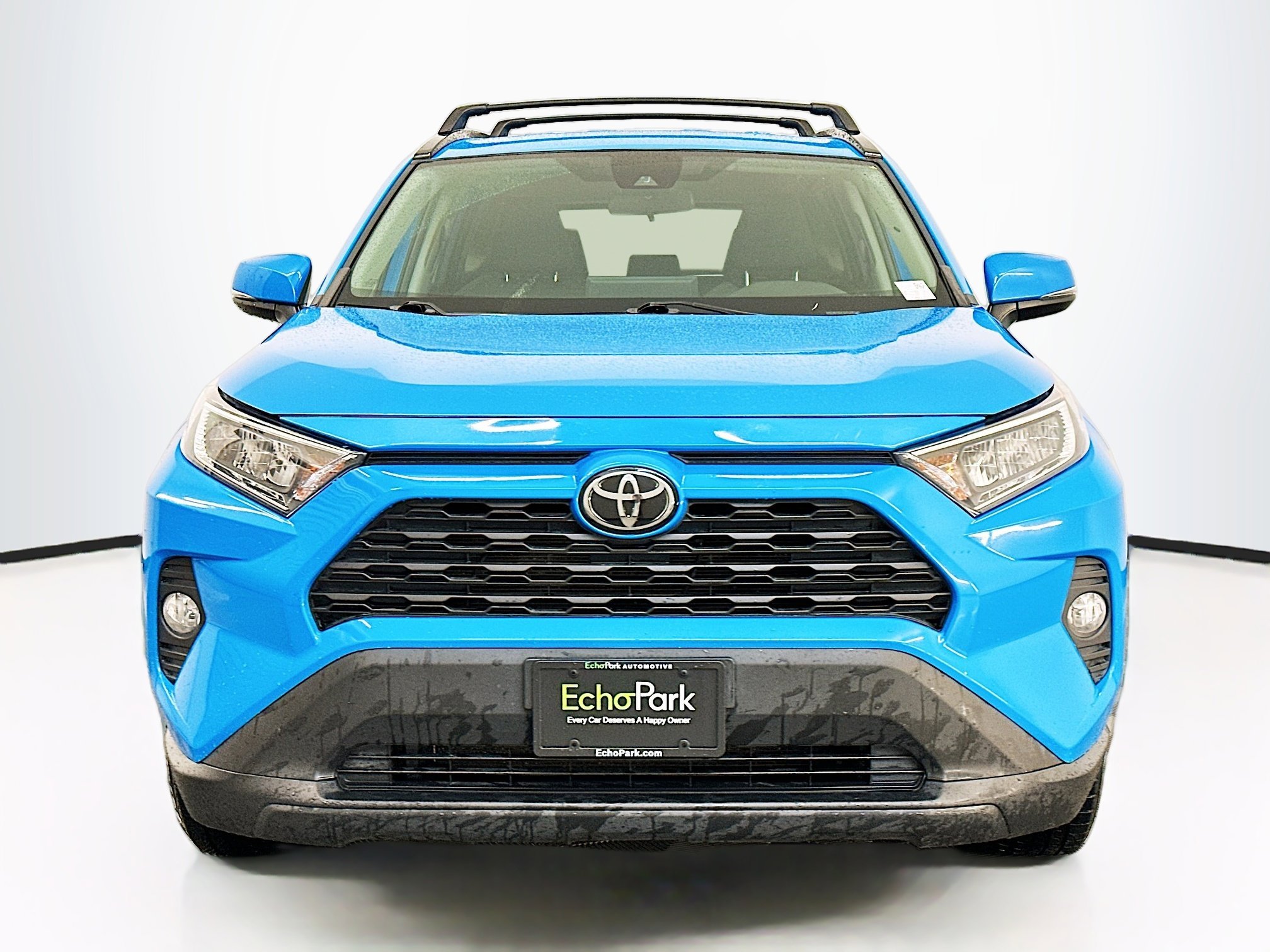 Used 2021 Toyota RAV4 XLE image 2