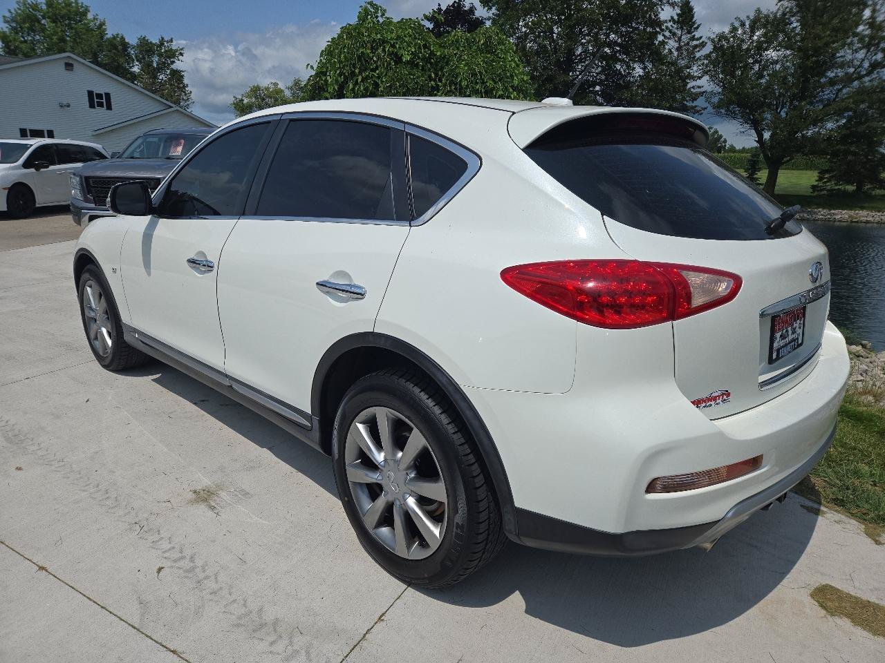 Used 2016 INFINITI QX50 AWD image 6