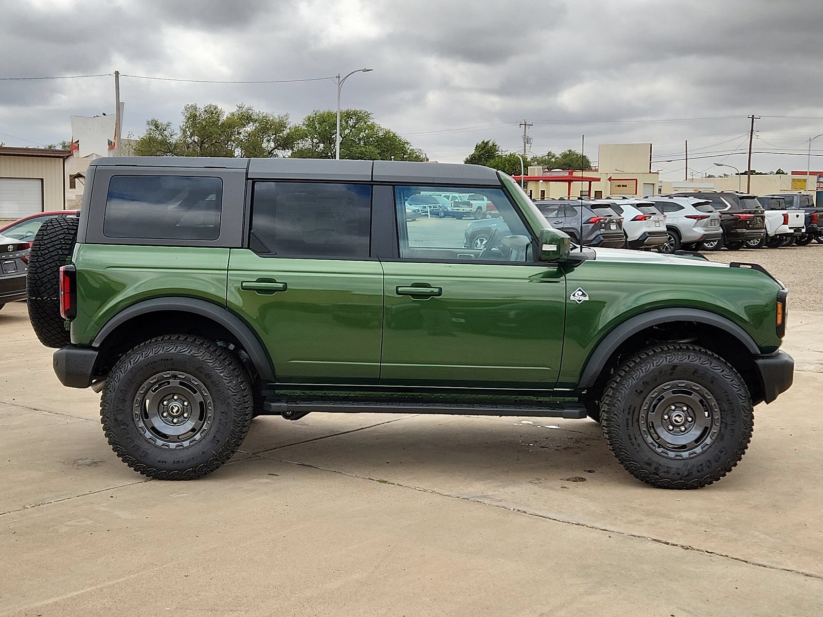 New 2024 Ford Bronco Outer Banks AWD/4WD image 5