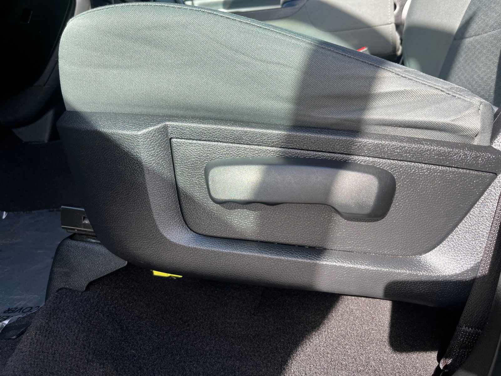 Used 2016 RAM 1500 Classic SLT image 14