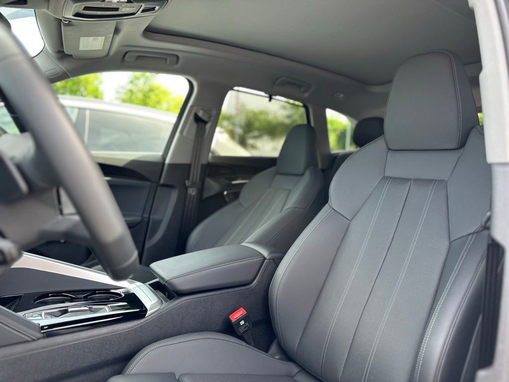 Used 2025 Audi Q5 Premium Plus w/ Premium Plus image 10