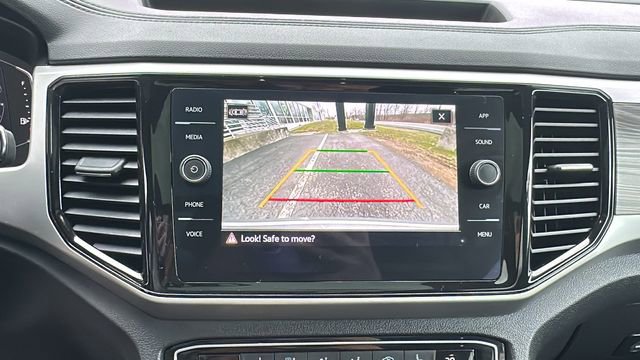 Used 2023 Volkswagen Atlas Cross Sport SE image 12