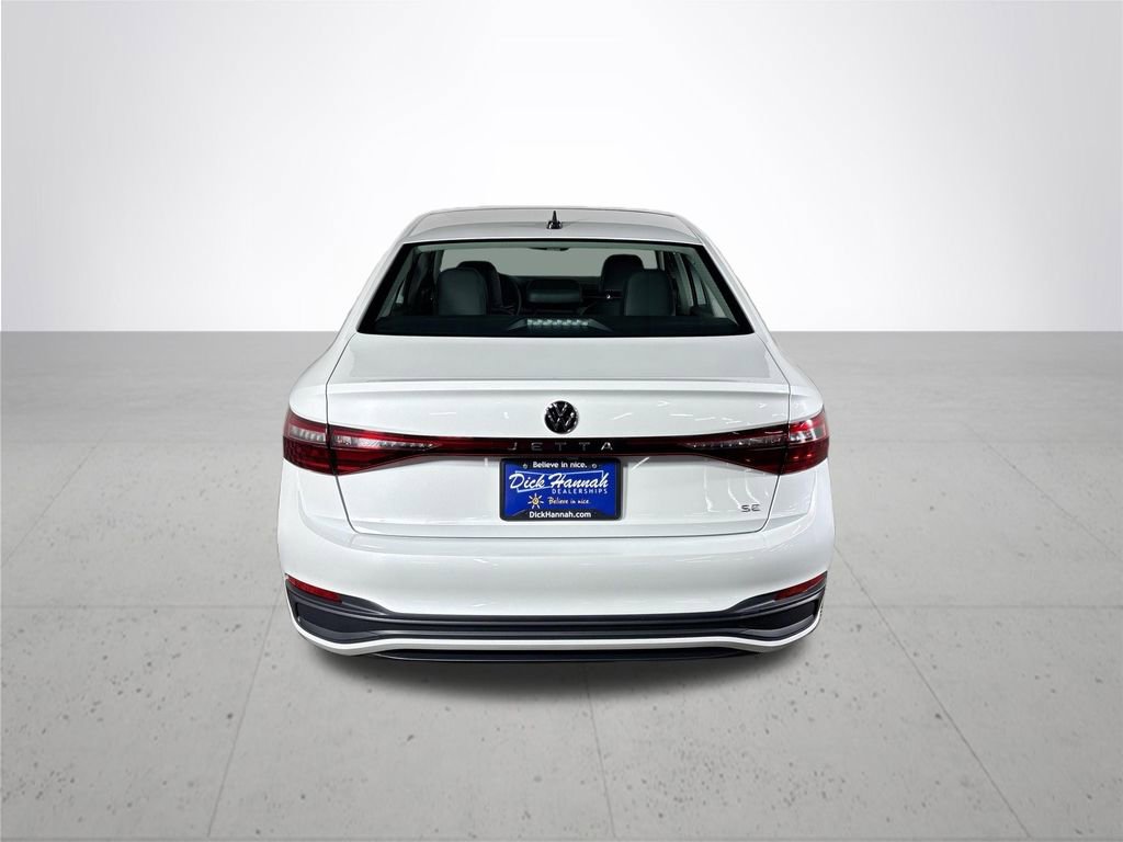 New 2026 Volkswagen Jetta SE image 7