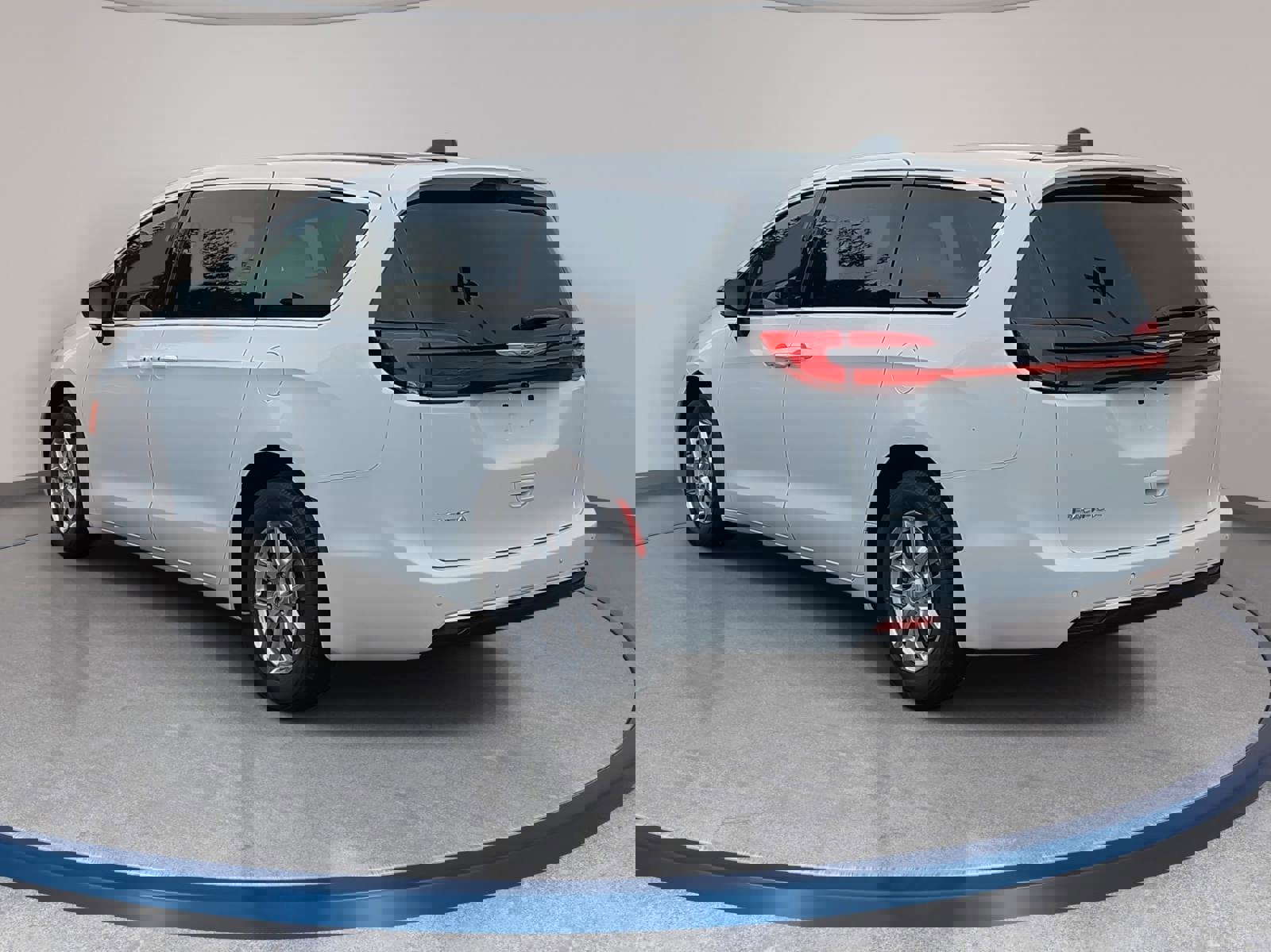 New 2026 Chrysler Pacifica Select image 7