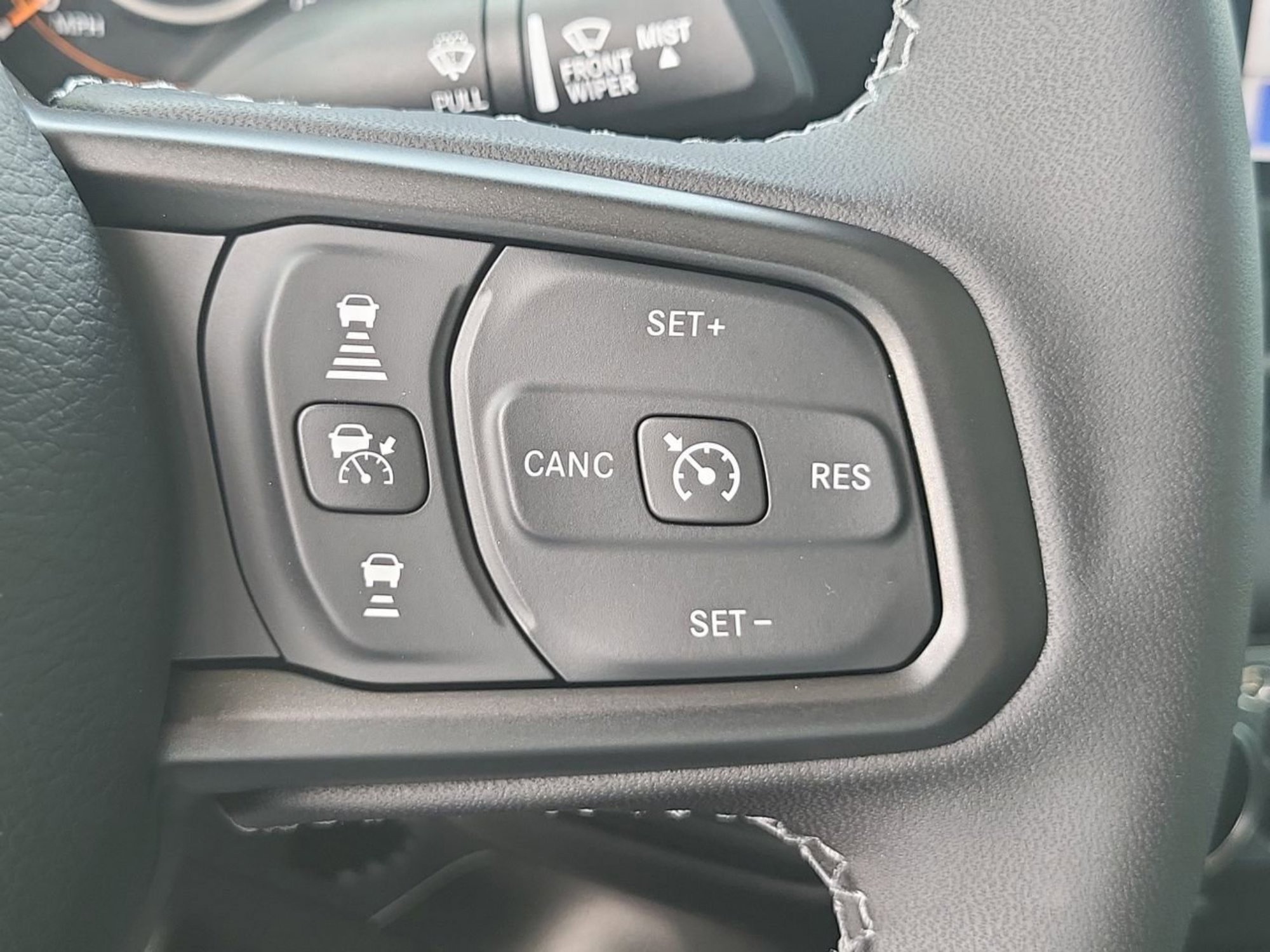 New 2025 Jeep Gladiator Sport image 25