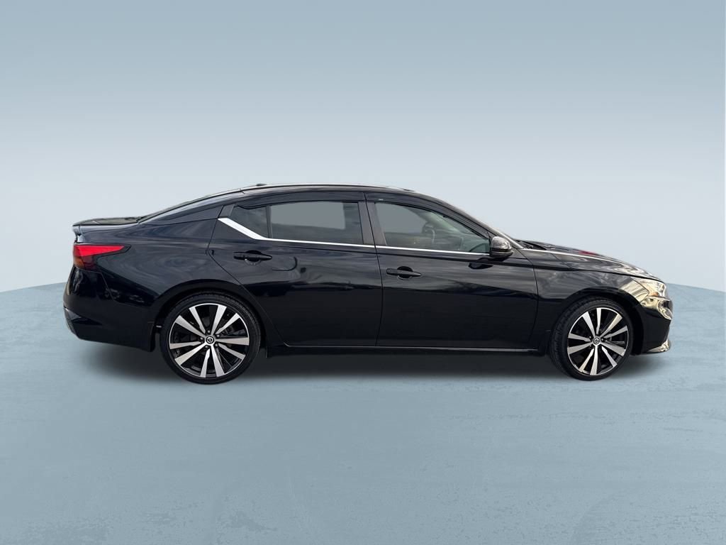 Used 2020 Nissan Altima 2.5 SR w/ Premium Package image 12