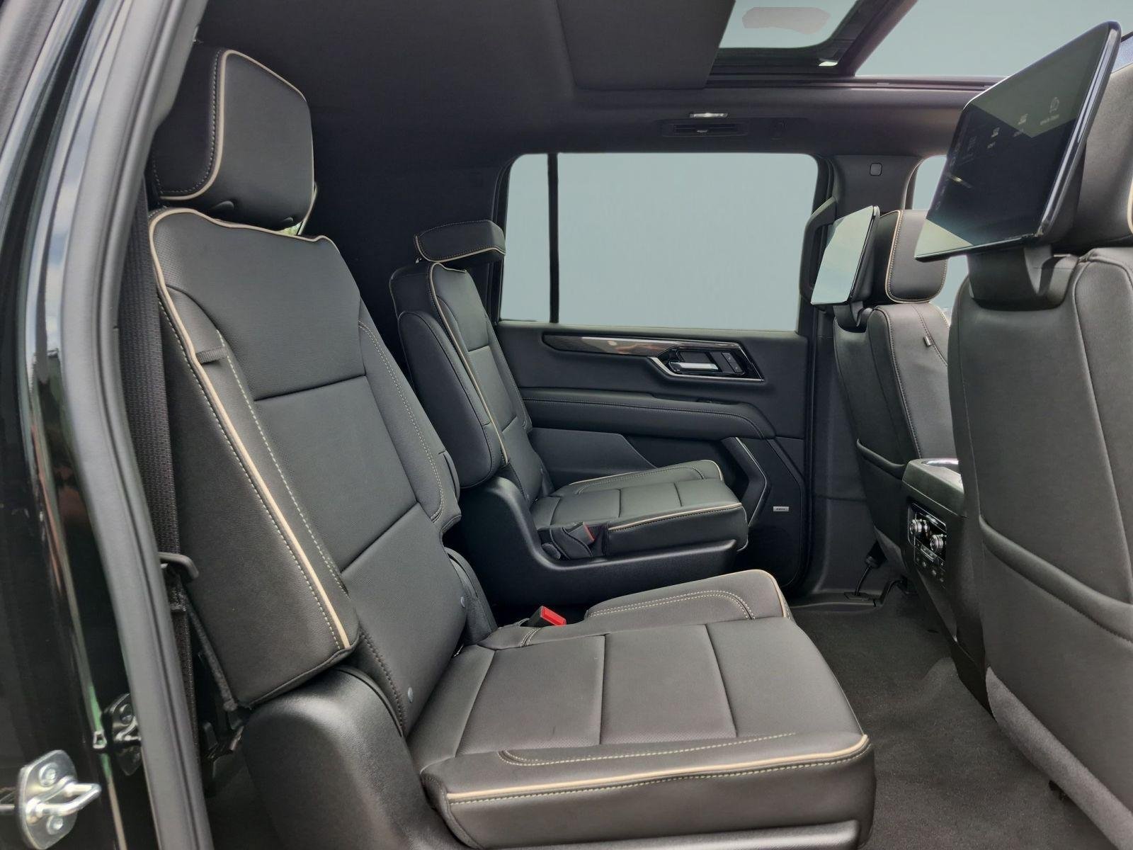 New 2026 GMC Yukon XL Elevation w/ Elevation Premium Package RWD image 26