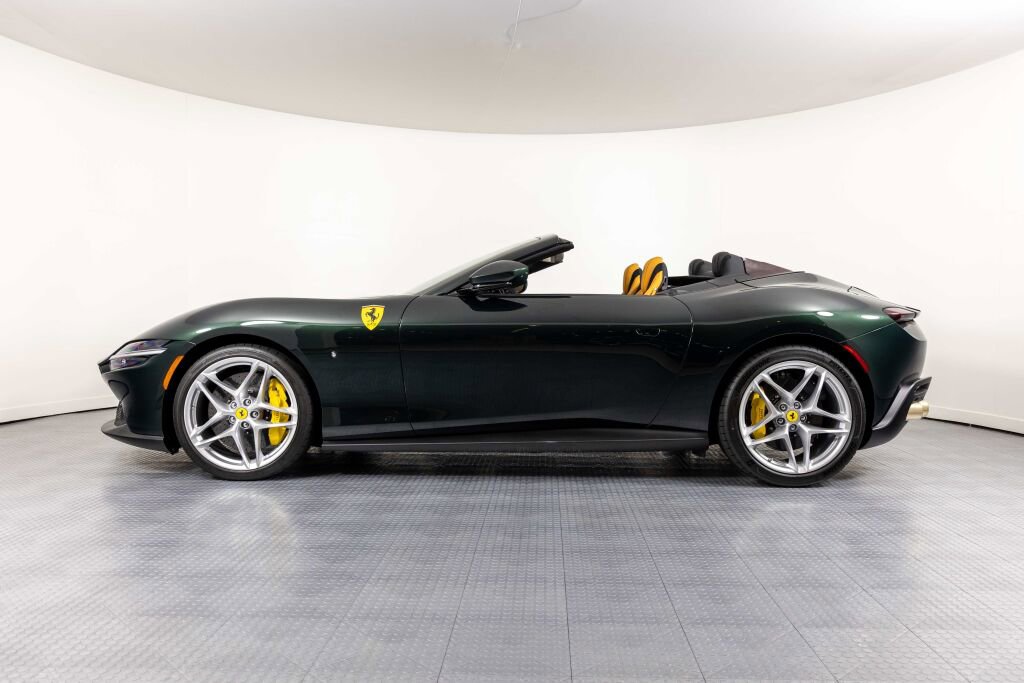 Certified 2025 Ferrari Roma Spider image 3