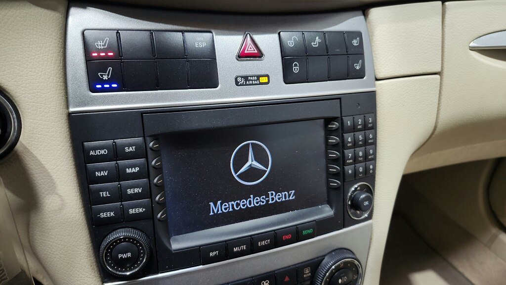 Used 2007 Mercedes-Benz CLK 63 AMG Cabriolet image 29