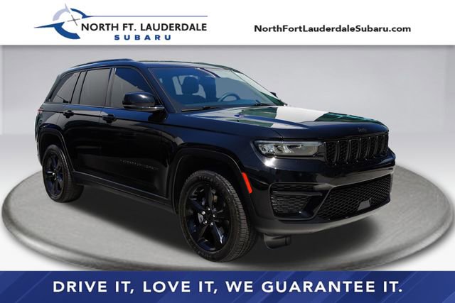 Used 2023 Jeep Grand Cherokee Altitude AWD/4WD video 1