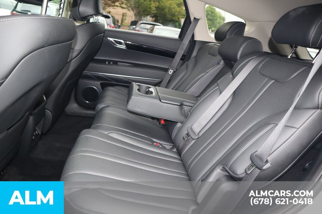 Used 2025 Genesis GV80 2.5T Standard image 17