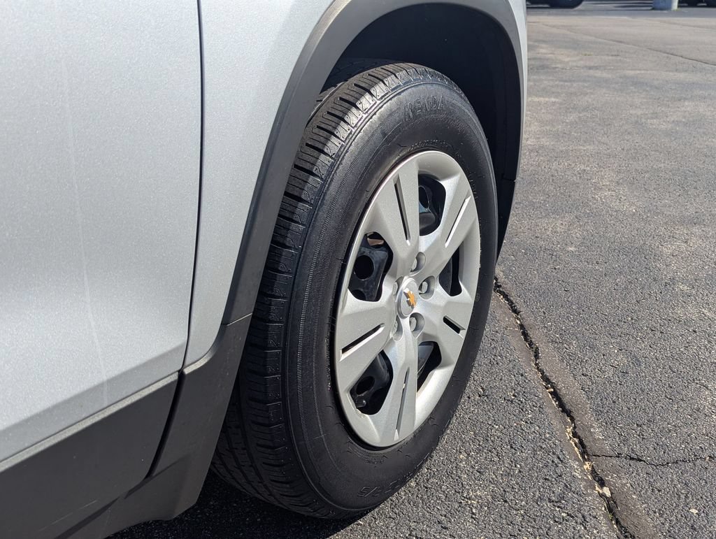 Used 2016 Chevrolet Trax LS FWD image 27