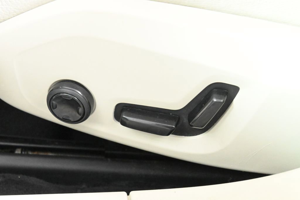 Used 2018 Volvo S90 T5 Momentum w/ Convenience Package image 29