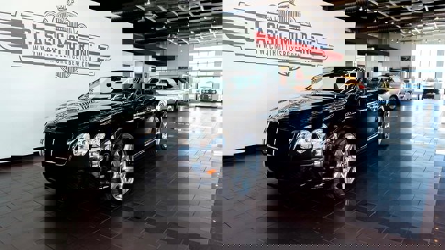 Used 2013 Bentley Continental Mulliner image 3