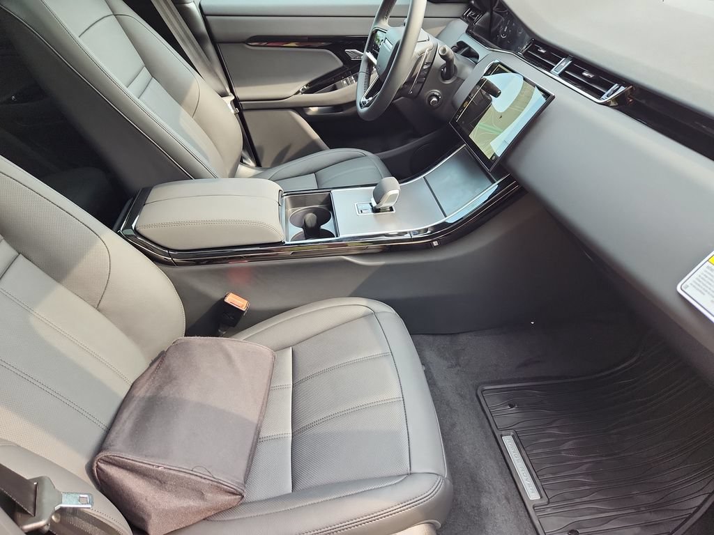 New 2026 Land Rover Range Rover Evoque S AWD/4WD image 3