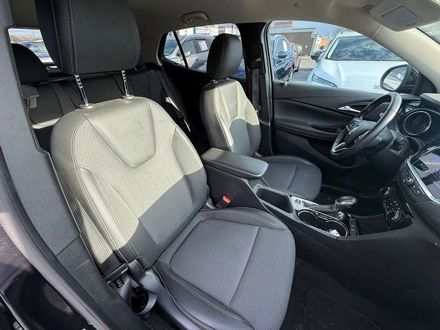 Used 2023 Buick Encore GX Preferred w/ Cold Weather Comfort Package image 19