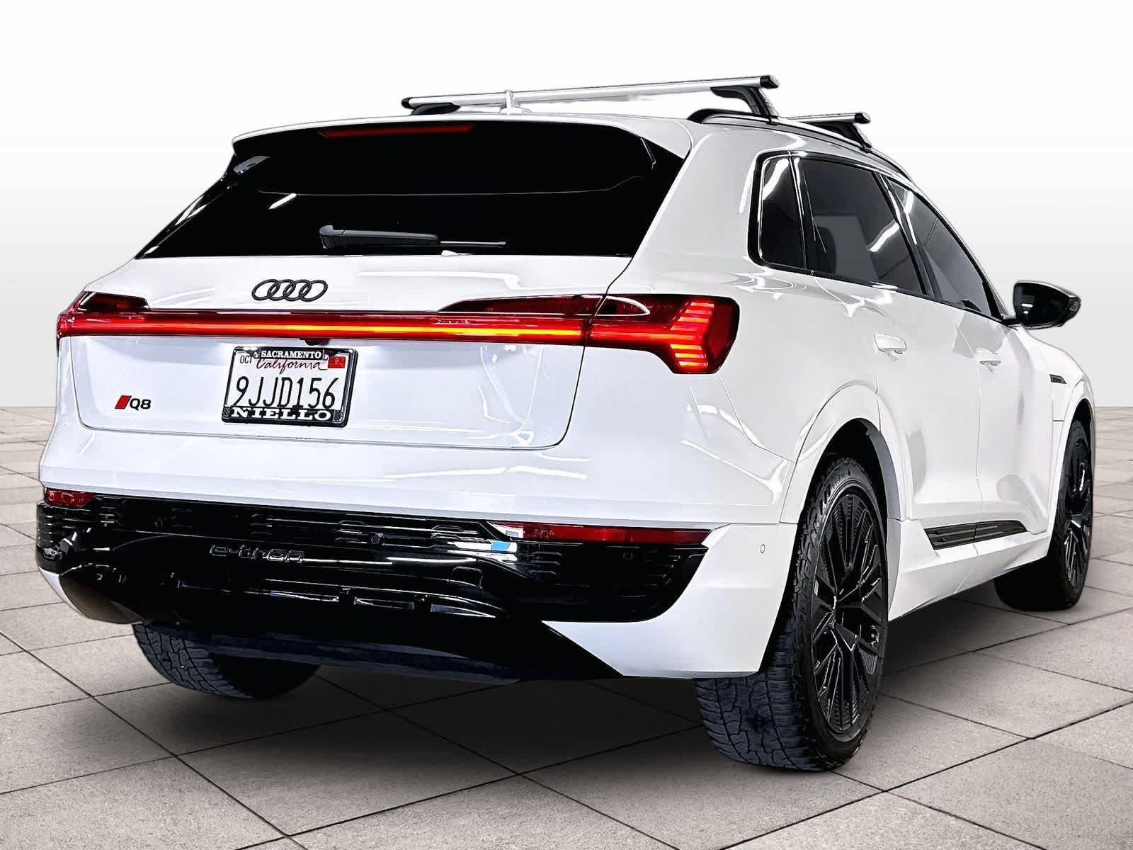 Certified 2024 Audi Q8 e-tron Prestige AWD/4WD image 15