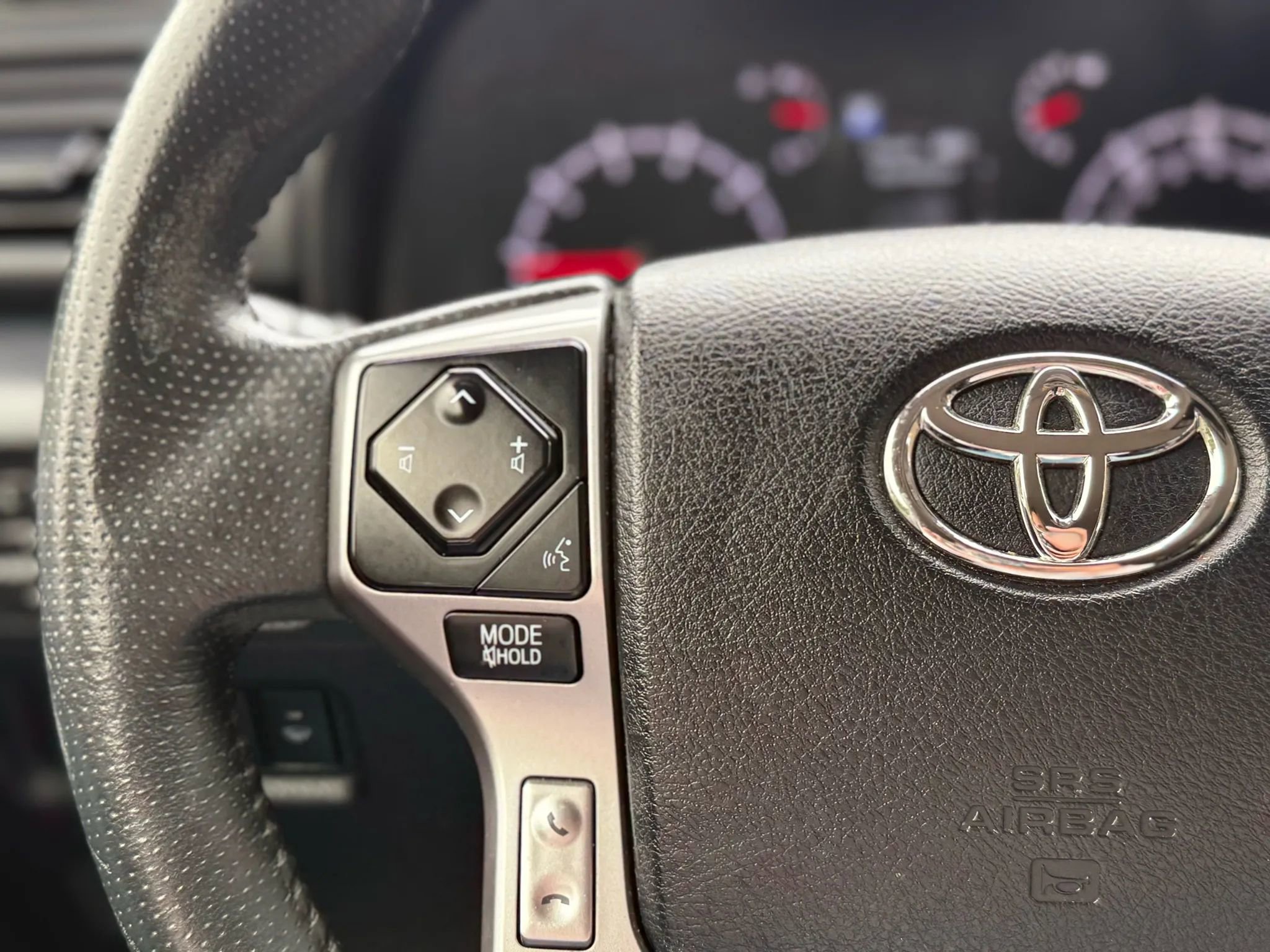 Used 2022 Toyota 4Runner SR5 image 32