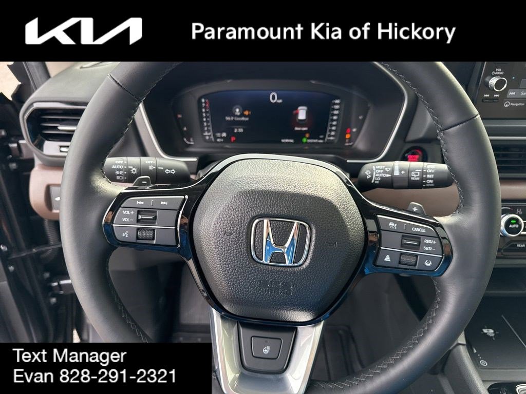 Used 2025 Honda Pilot Elite image 36