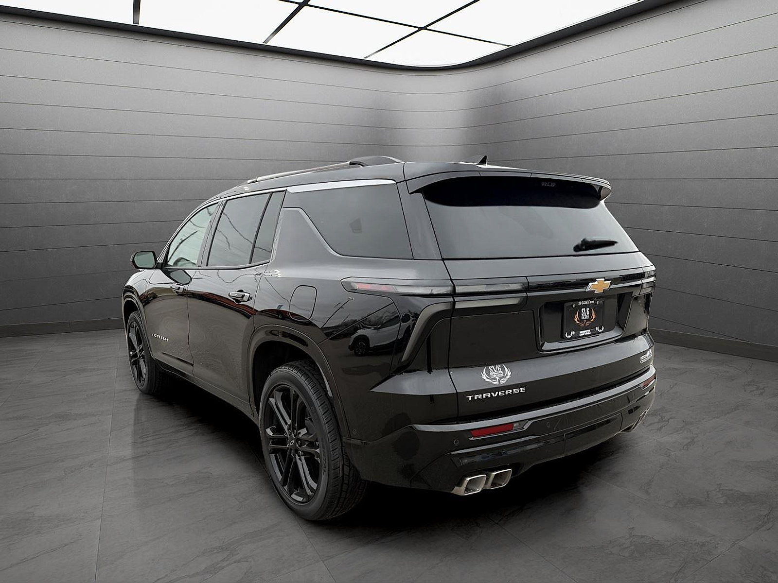 New 2026 Chevrolet Traverse High Country w/ LPO, Floor Liner Package FWD image 3