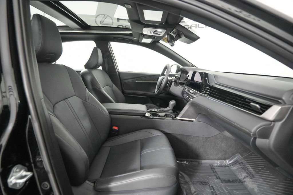 Used 2025 Toyota Camry XSE w/ Premium Plus Package FWD image 19