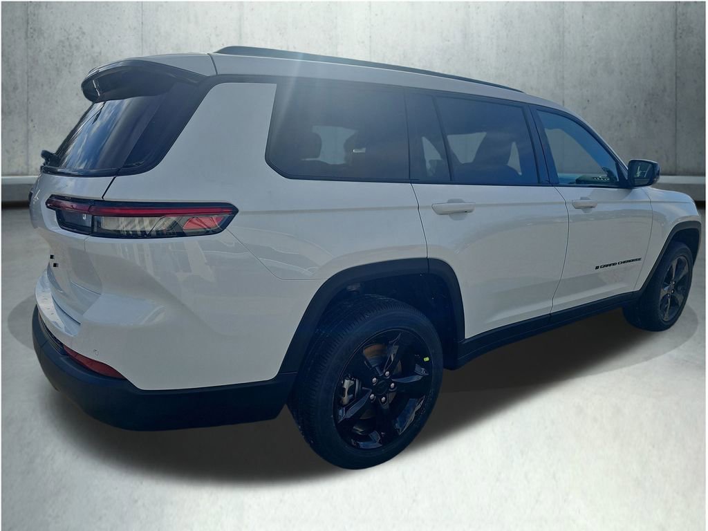 New 2025 Jeep Grand Cherokee L Altitude image 5