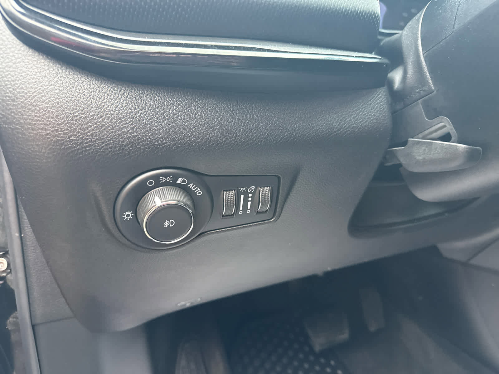 Used 2022 Jeep Compass Trailhawk w/ Trailhawk Convenience Group image 18