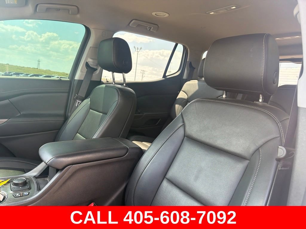 Used 2023 GMC Acadia SLT w/ Elevation Edition FWD image 10