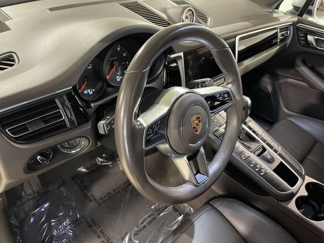 Used 2020 Porsche Macan AWD/4WD image 4