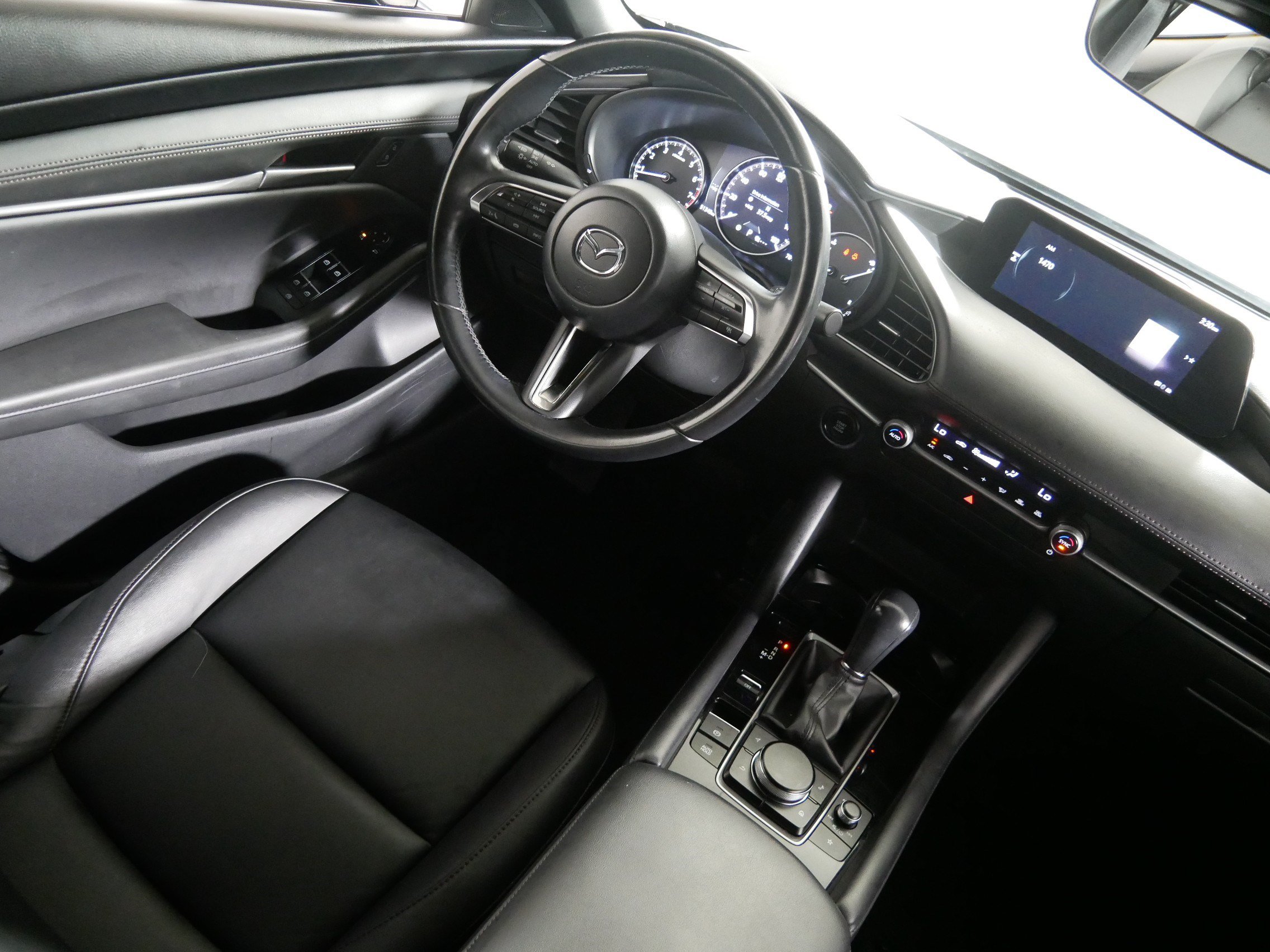 Used 2025 MAZDA MAZDA3 s Sport FWD image 9