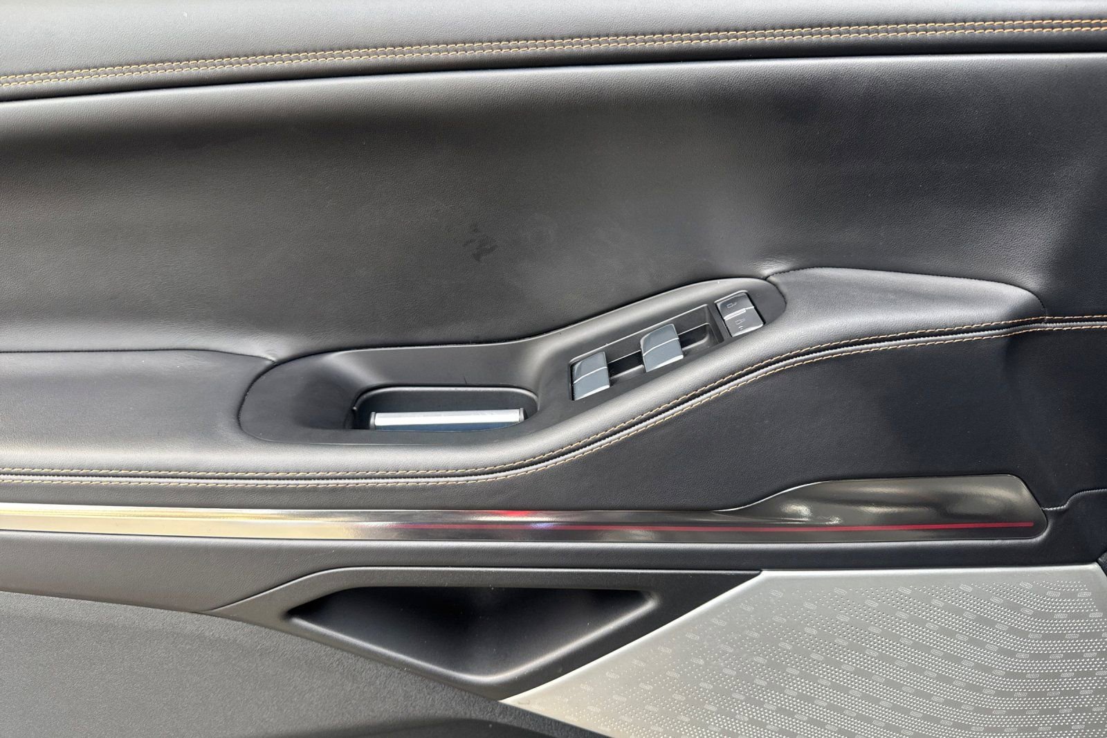Used 2025 Lincoln Navigator Black Label image 11