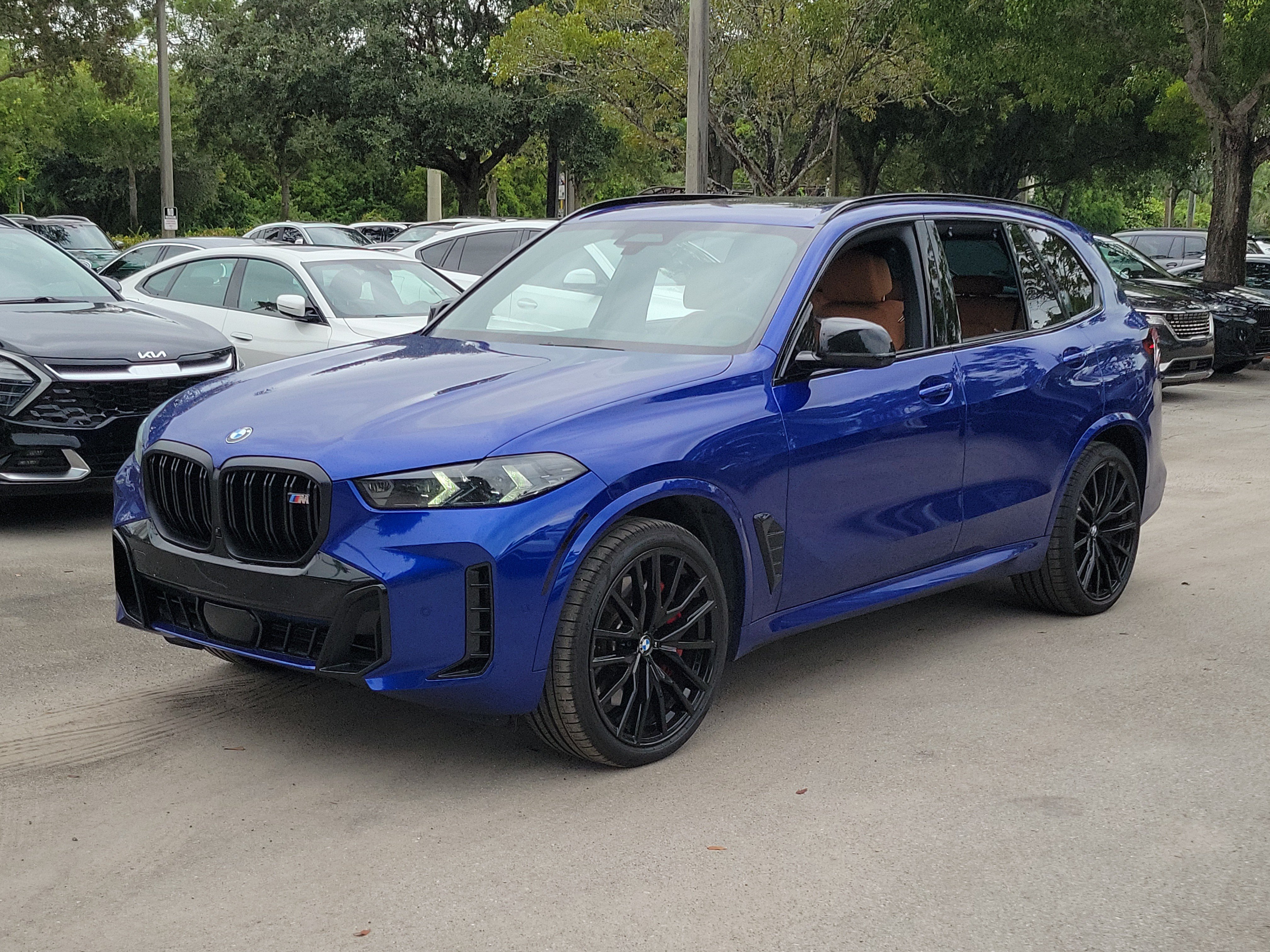Used 2025 BMW X5 M60i AWD/4WD image 6