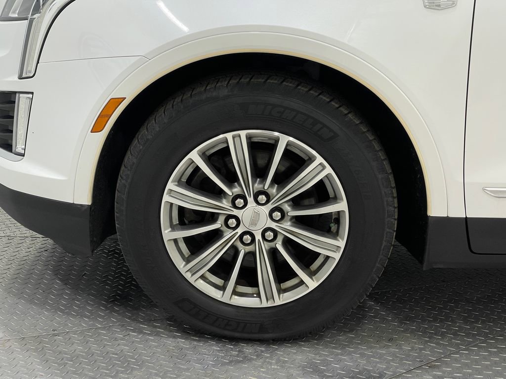 Used 2017 Cadillac XT5 Luxury image 37