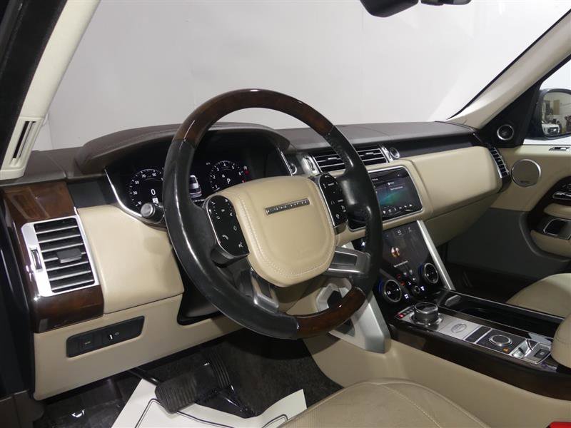 Used 2018 Land Rover Range Rover HSE image 24